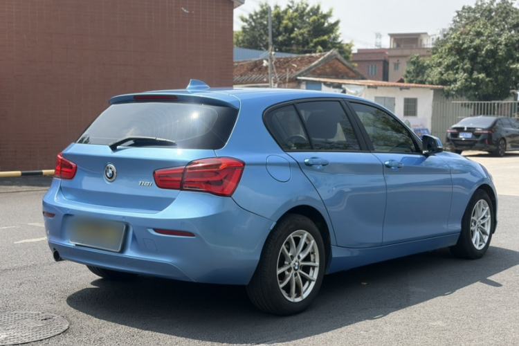 Used BMW 1 Series 2018 118i Leading Model Exterior 2