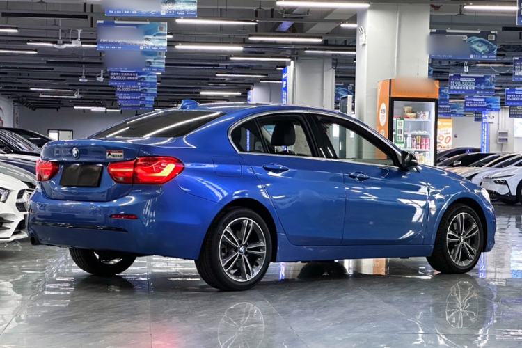 Used BMW 1 Series 2018 118i Sport Edition Exterior 3