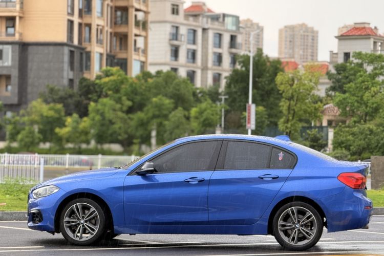 Used BMW 1 Series 2018 Facelifted 118i Sport Edition Exterior 3