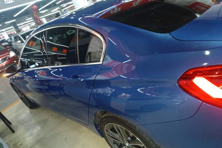 Used BMW 1 Series 2018 Facelifted 118i Sport Edition Exterior 3