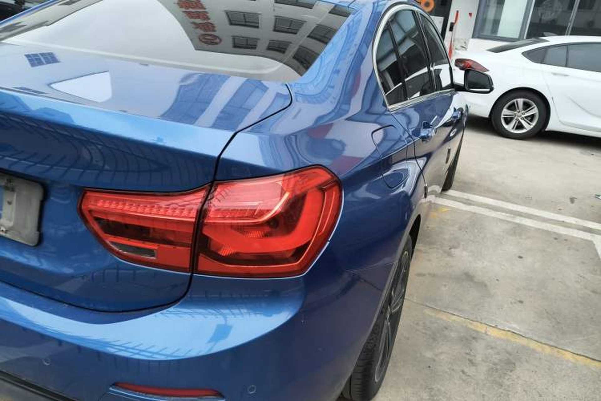 Used BMW 1 Series 2018 118i Sport Edition Exterior 3