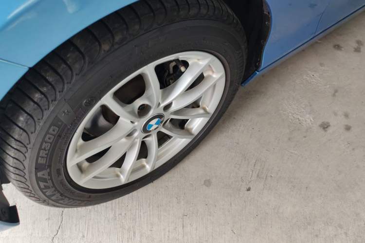 Used BMW 1 Series 2018 118i Leading Model Exterior 4