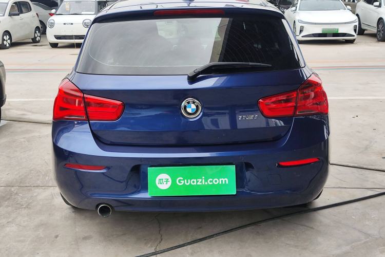 Used BMW 1 Series 2018 118i Leading Model Exterior 4
