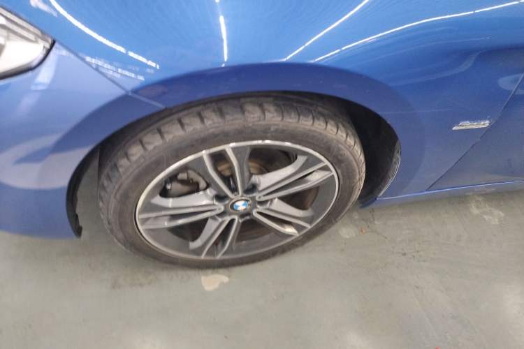 Used BMW 1 Series 2018 118i Sport Edition Exterior 4