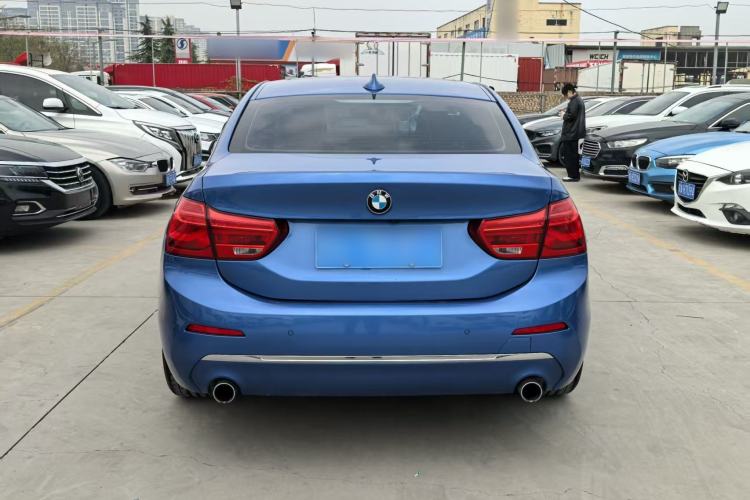 Used BMW 1 Series 2018 120i Design Package Model Exterior 4