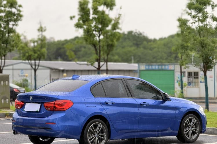Used BMW 1 Series 2018 Facelifted 118i Sport Edition Exterior 4