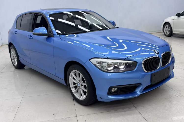 Used BMW 1 Series 2018 118i Leading Model Exterior 4