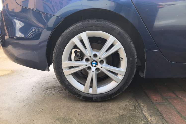 Used BMW 1 Series 2018 118i Design Package Edition Exterior 5