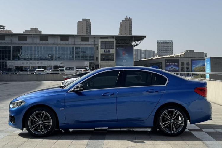 Used BMW 1 Series 2018 118i Sport Edition Exterior 5