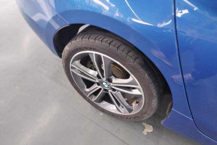 Used BMW 1 Series 2018 118i Sport Edition Exterior 5