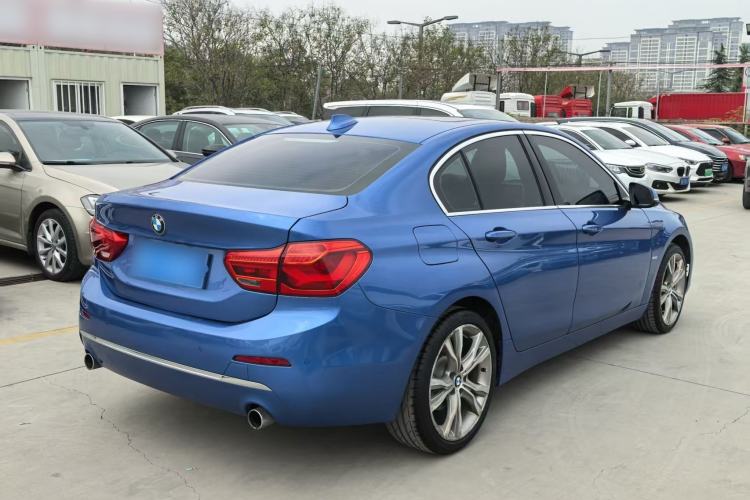 Used BMW 1 Series 2018 120i Design Package Model Exterior 5