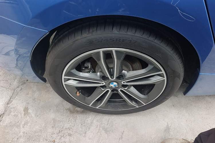 Used BMW 1 Series 2018 118i Sport Edition Exterior 5