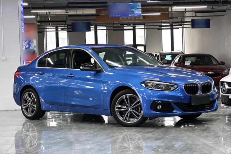 Used BMW 1 Series 2018 118i Sport Edition Exterior 6