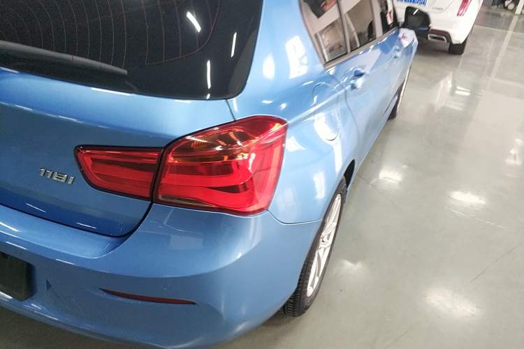 Used BMW 1 Series 2018 118i Leading Model Exterior 6