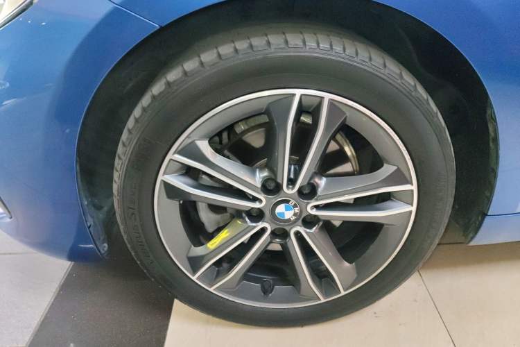 Used BMW 1 Series 2018 118i Sport Edition Exterior 7