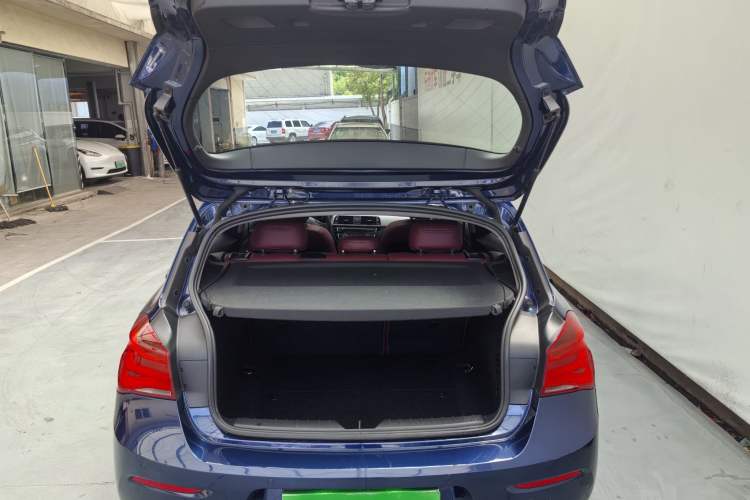 Used BMW 1 Series 2018 118i Leading Model Exterior 7