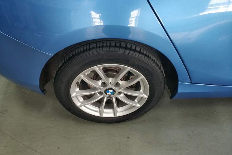 Used BMW 1 Series 2018 118i Leading Model Exterior 8