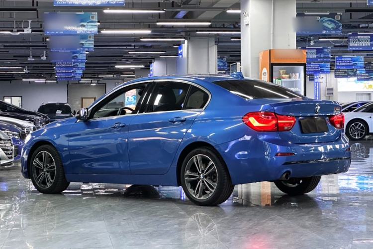 Used BMW 1 Series 2018 118i Sport Edition Exterior 9