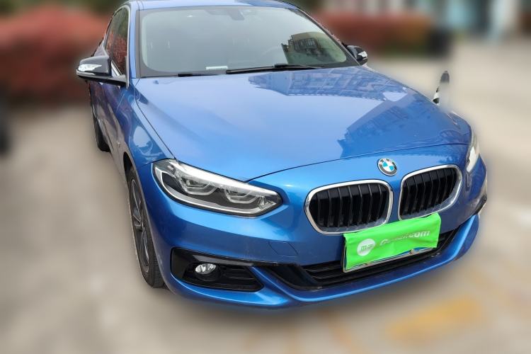 Used BMW 1 Series 2018 118i Sport Edition Front Right 45 Deg