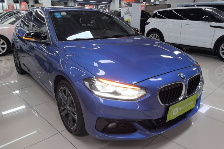 Used BMW 1 Series 2018 118i Sport Edition Front Right 45 Deg