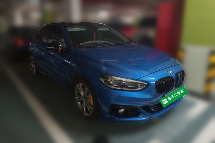 Used BMW 1 Series 2018 120i Design Package Model Front Right 45 Deg