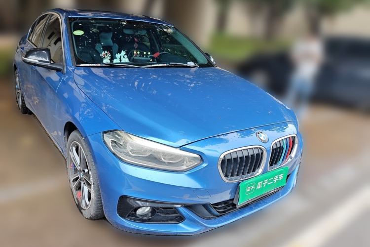 Used BMW 1 Series 2018 118i Sport Edition Front Right 45 Deg