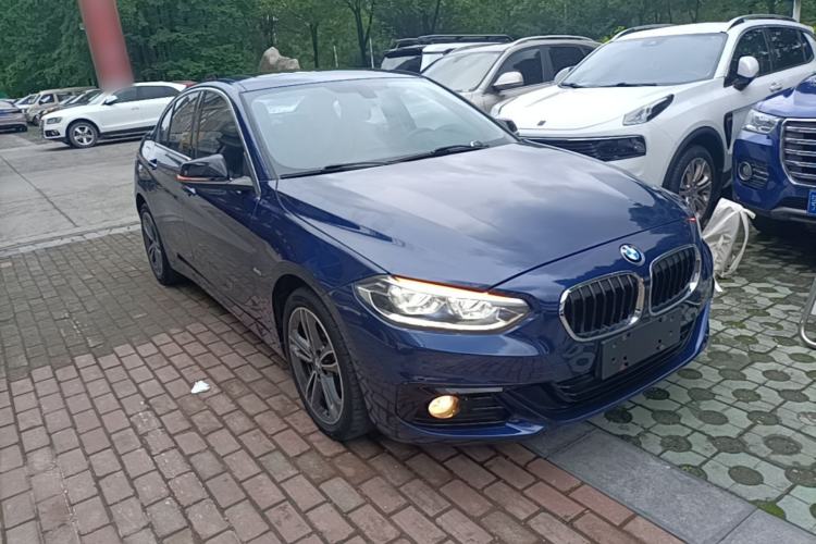Used BMW 1 Series 2018 118i Sport Edition Front Right 45 Deg