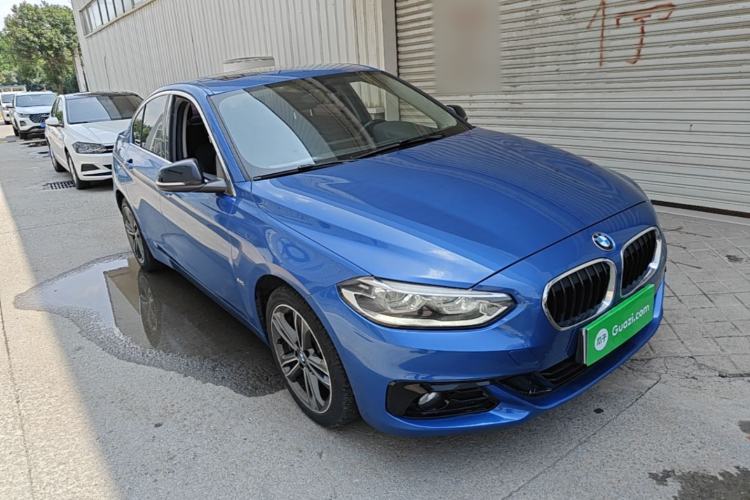 Used BMW 1 Series 2018 118i Sport Edition Front Right 45 Deg