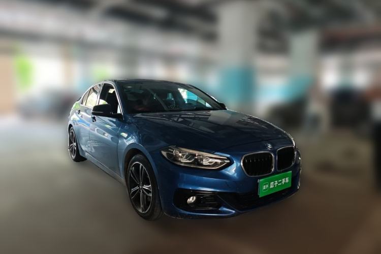 Used BMW 1 Series 2018 Facelifted 118i Sport Edition Front Right 45 Deg