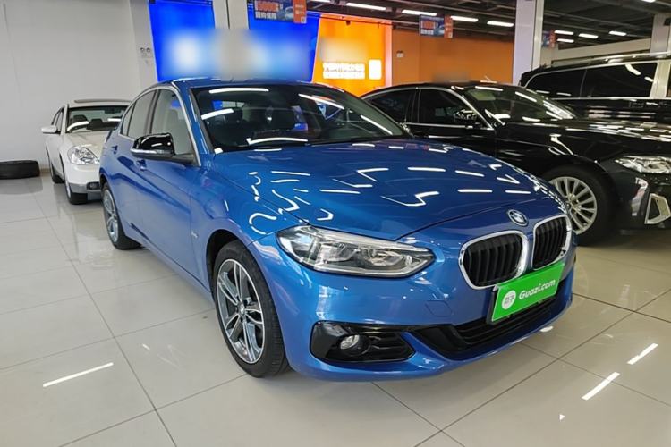 Used BMW 1 Series 2018 118i Sport Edition Front Right 45 Deg