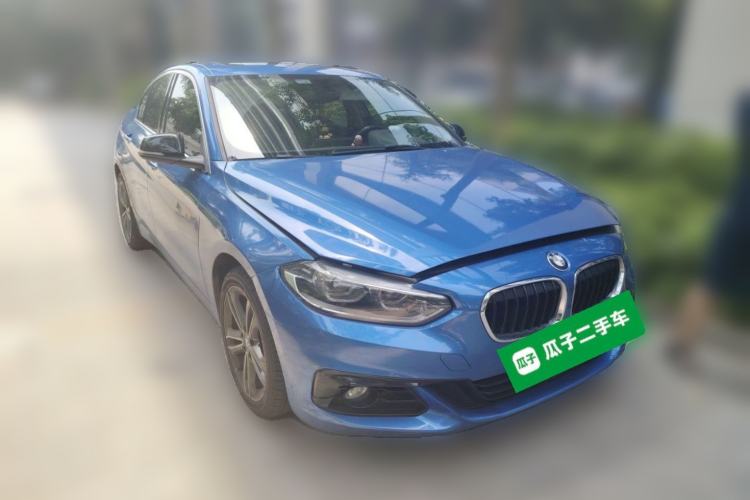 Used BMW 1 Series 2018 118i Sport Edition Front Right 45 Deg