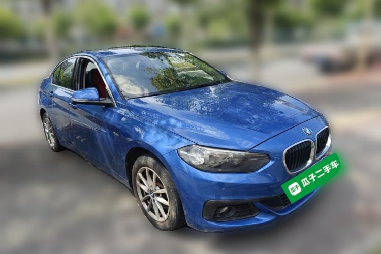Used BMW 1 Series 2018 118i Fashion Model Front Right 45 Deg
