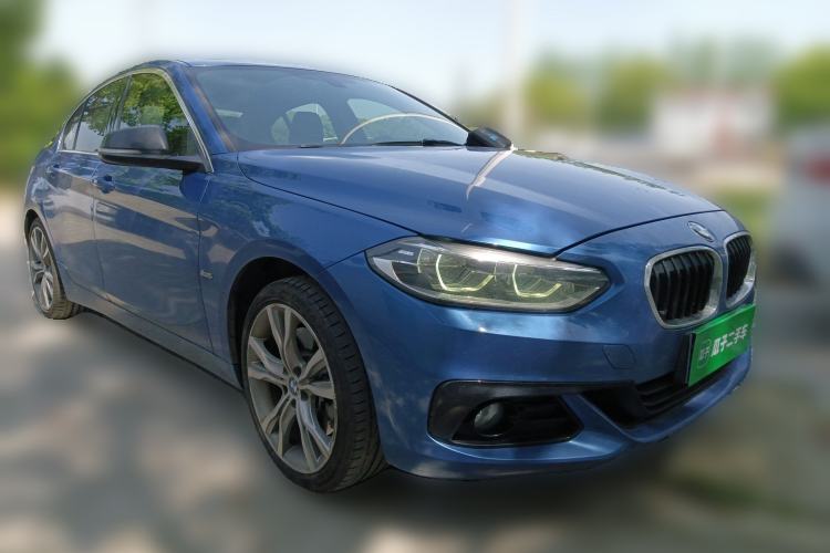 Used BMW 1 Series 2018 120i Design Package Model Front Right 45 Deg