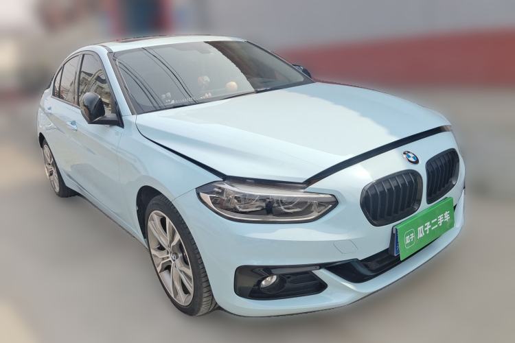Used BMW 1 Series 2018 125i Sport Edition Front Right 45 Deg