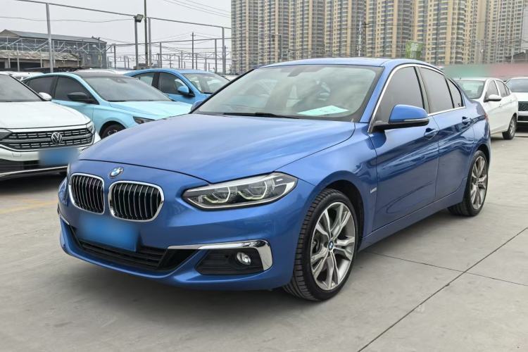 Ojetý BMW 1 Series 2018 120i Design Package Model Guazi used car, China used car export, Used car for sale, Used cars, Cheapest cars for sale
