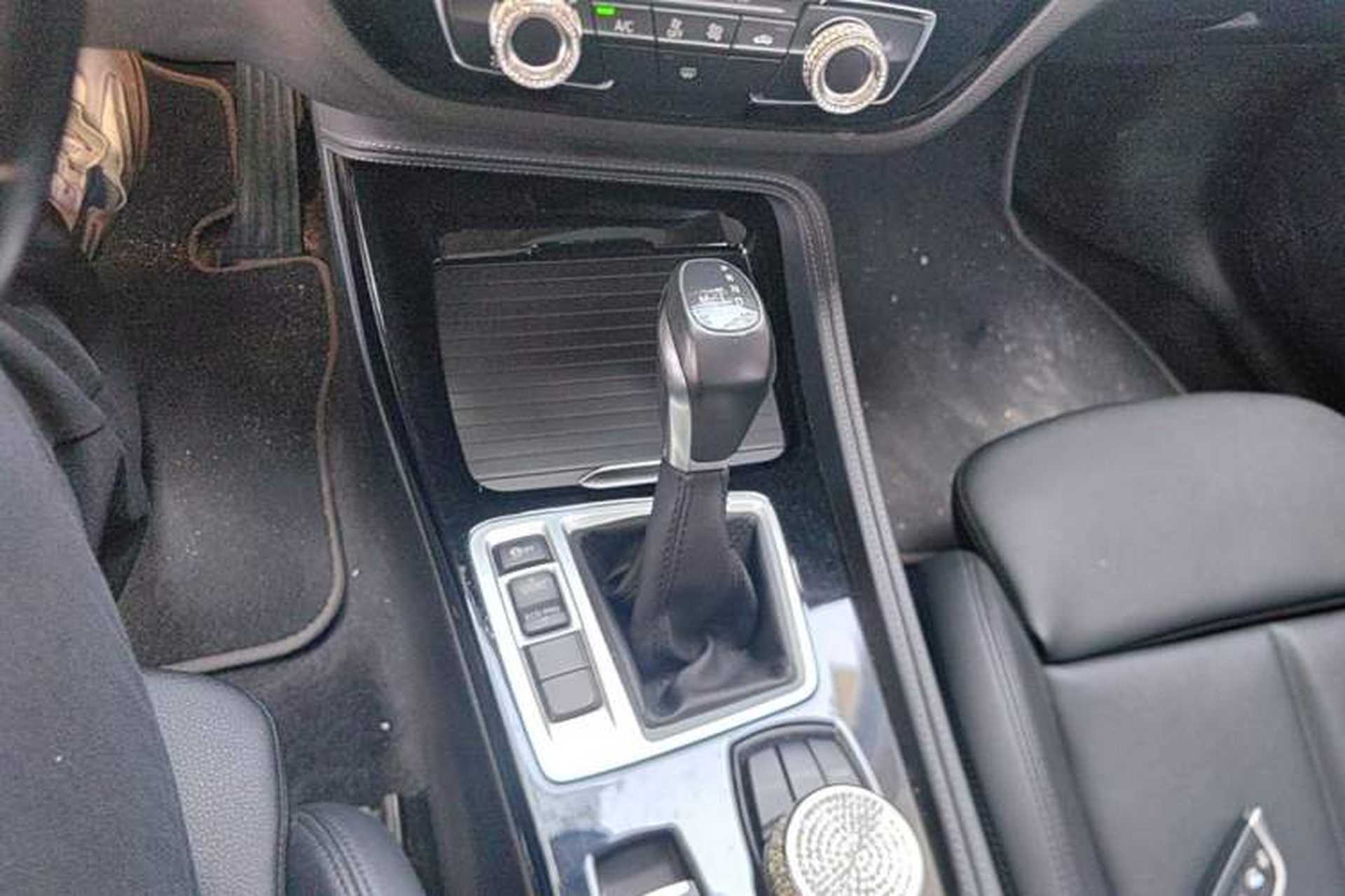 Used BMW 1 Series 2018 118i Sport Edition Gear Lever