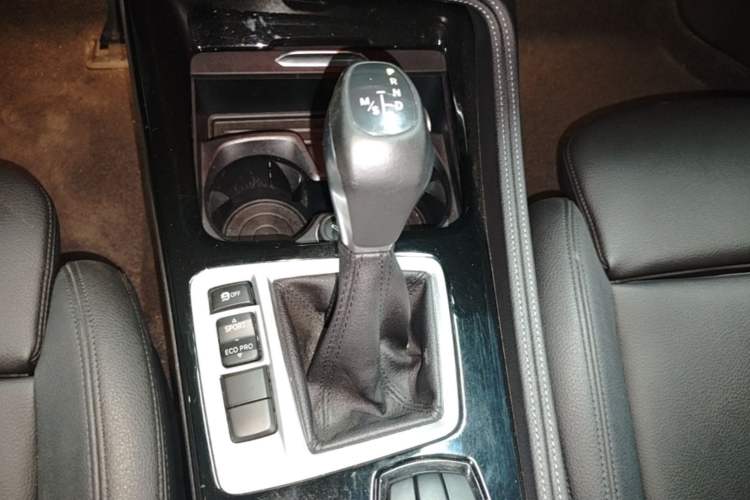 Used BMW 1 Series 2018 118i Sport Edition Gear Lever