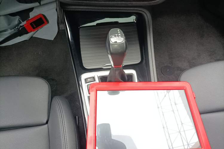 Used BMW 1 Series 2018 118i Sport Edition Gear Lever
