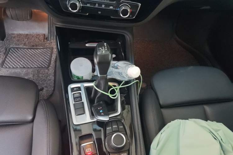 Used BMW 1 Series 2018 Facelifted 118i Sport Edition Gear Lever
