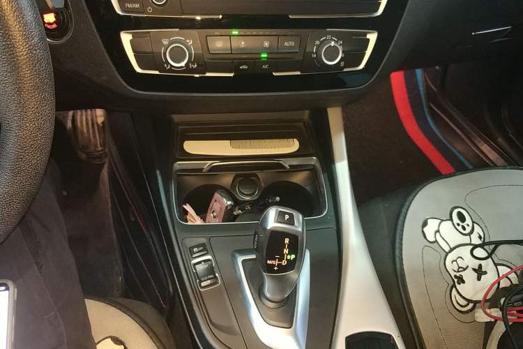 Used BMW 1 Series 2018 118i Leading Model Gear Lever