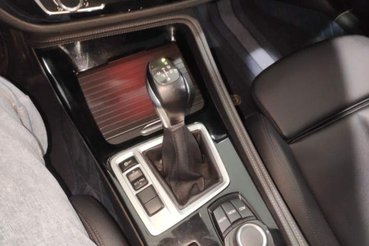 Used BMW 1 Series 2018 118i Sport Edition Gear Lever