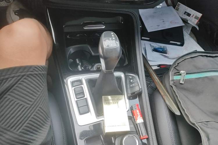 Used BMW 1 Series 2018 Facelifted 118i Sport Edition Gear Lever