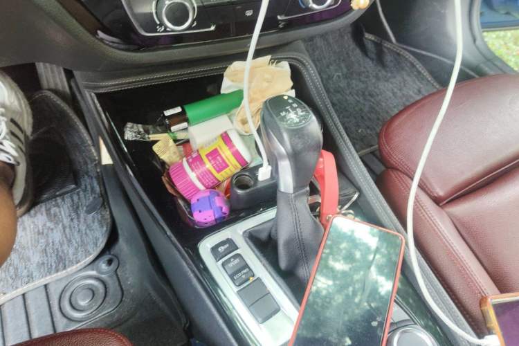 Used BMW 1 Series 2018 118i Sport Edition Gear Lever