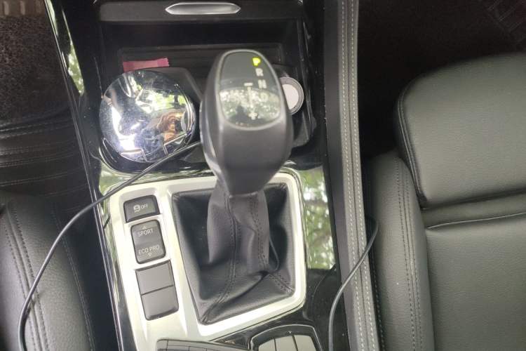 Used BMW 1 Series 2018 Facelifted 118i Sport Edition Gear Lever