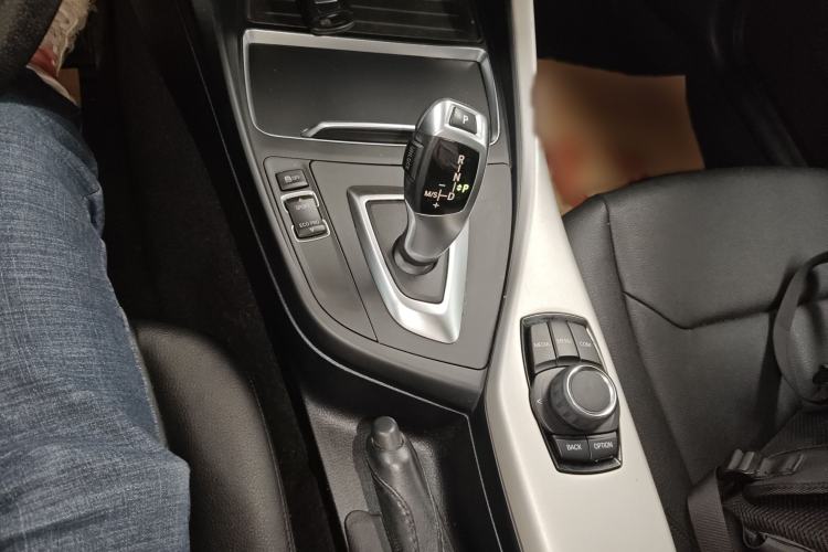 Used BMW 1 Series 2018 118i Leading Model Gear Lever