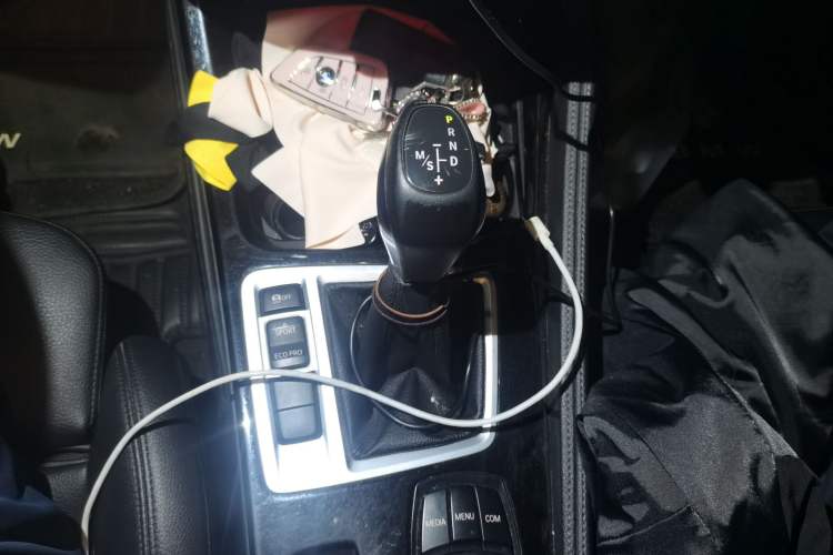 Used BMW 1 Series 2018 118i Sport Edition Gear Lever