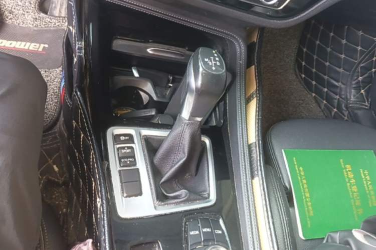 Used BMW 1 Series 2018 118i Sport Edition Gear Lever