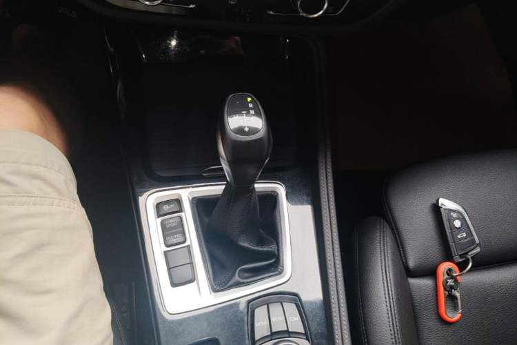 Used BMW 1 Series 2018 118i Sport Edition Gear Lever