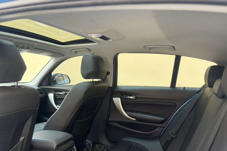 Used BMW 1 Series 2018 118i Leading Model Headliner