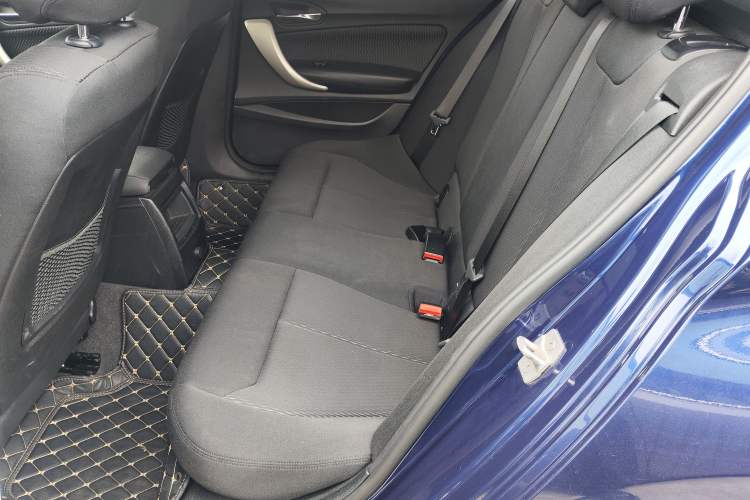 Used BMW 1 Series 2018 118i Leading Model Interior 1